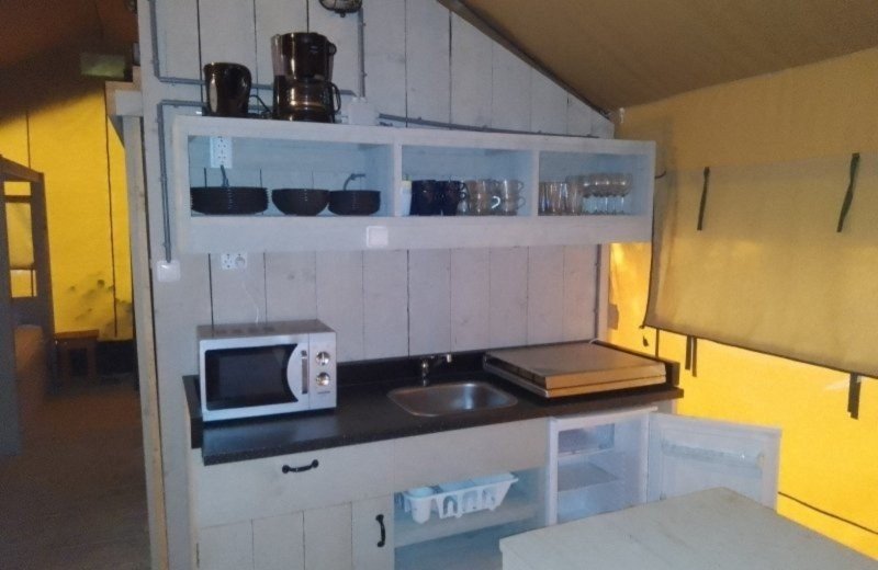 Safaritent twente met keukentje